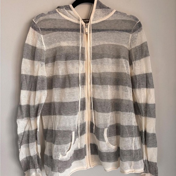 Tommy Bahama  Hoodie Mesh Knit Gray and White Striped Sweater Full Zip Beachy - Picture 1 of 4